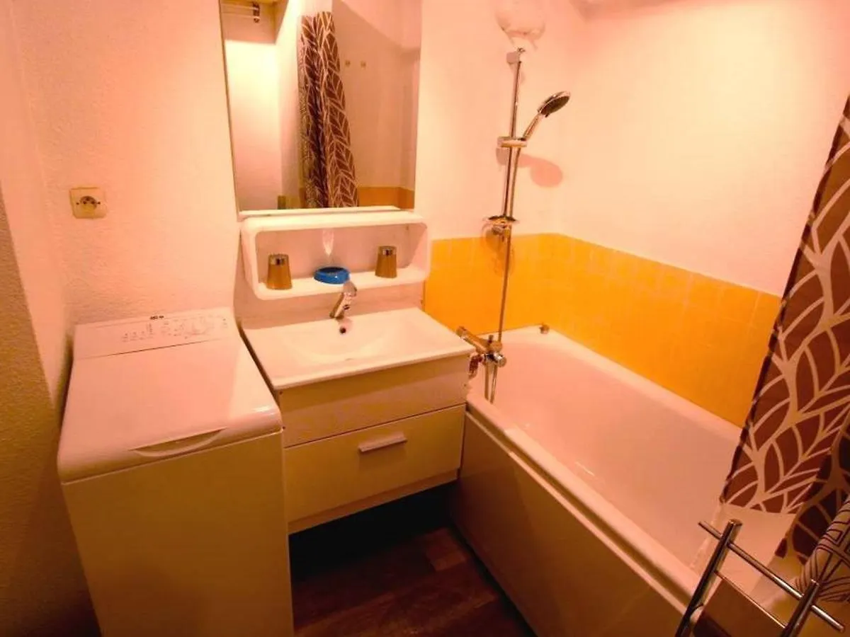 Luchon Centre: Duplex Studio 2/3 Pers, Balcon, Parking - Fr-1-313-209 Bagnères-de-Luchon 0*,