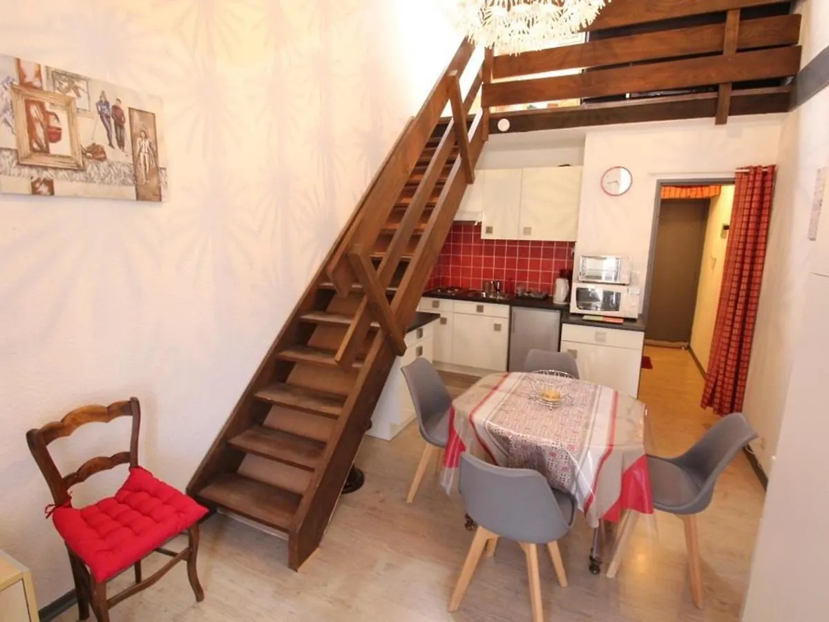 Luchon Centre: Duplex Studio 2/3 Pers, Balcon, Parking - Fr-1-313-209 Bagnères-de-Luchon Lägenhet